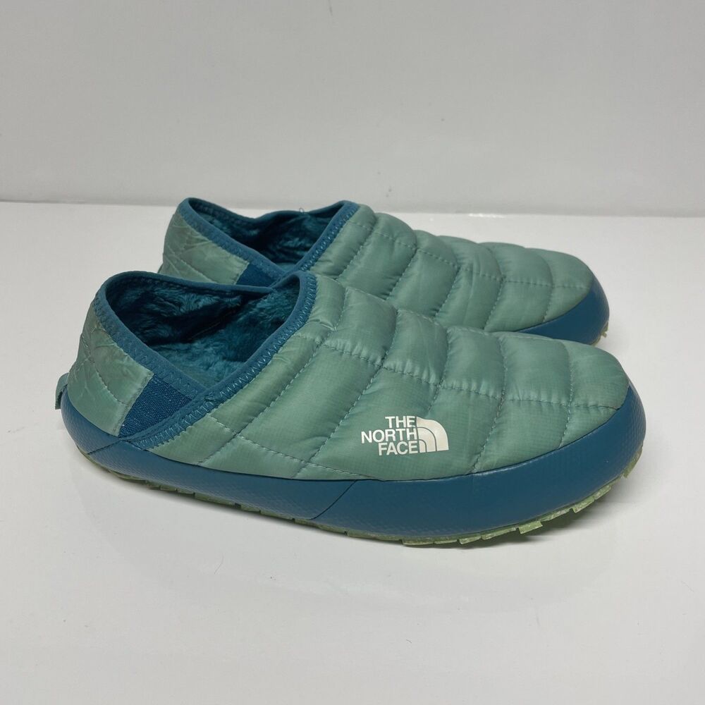The North Face Thermoball Traction Mule V Down Slippers Womens 7 / 38 Aqua Blue